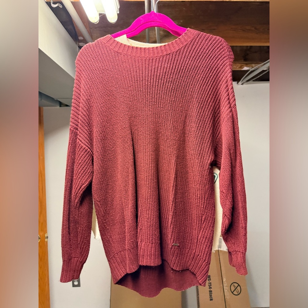 Hollister Women's Crew Neck Sweater - Deep Red